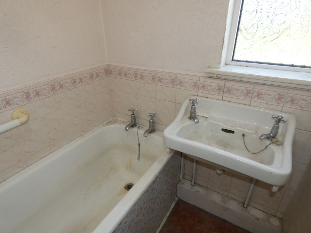Bathroom- click for photo gallery